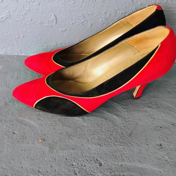 Bally Women's Vibrant Red and Classic Black Heels - Picture 2 of 5